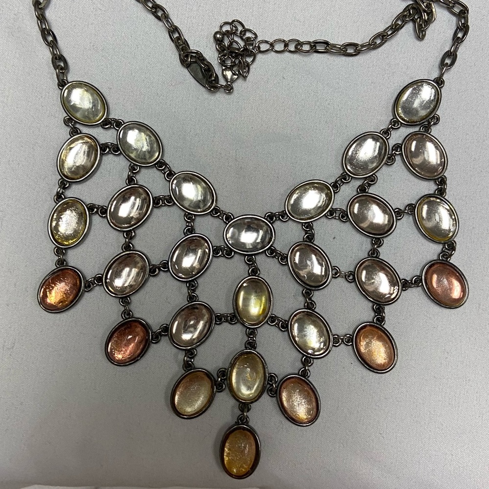 BOGO FREE; Statement necklace